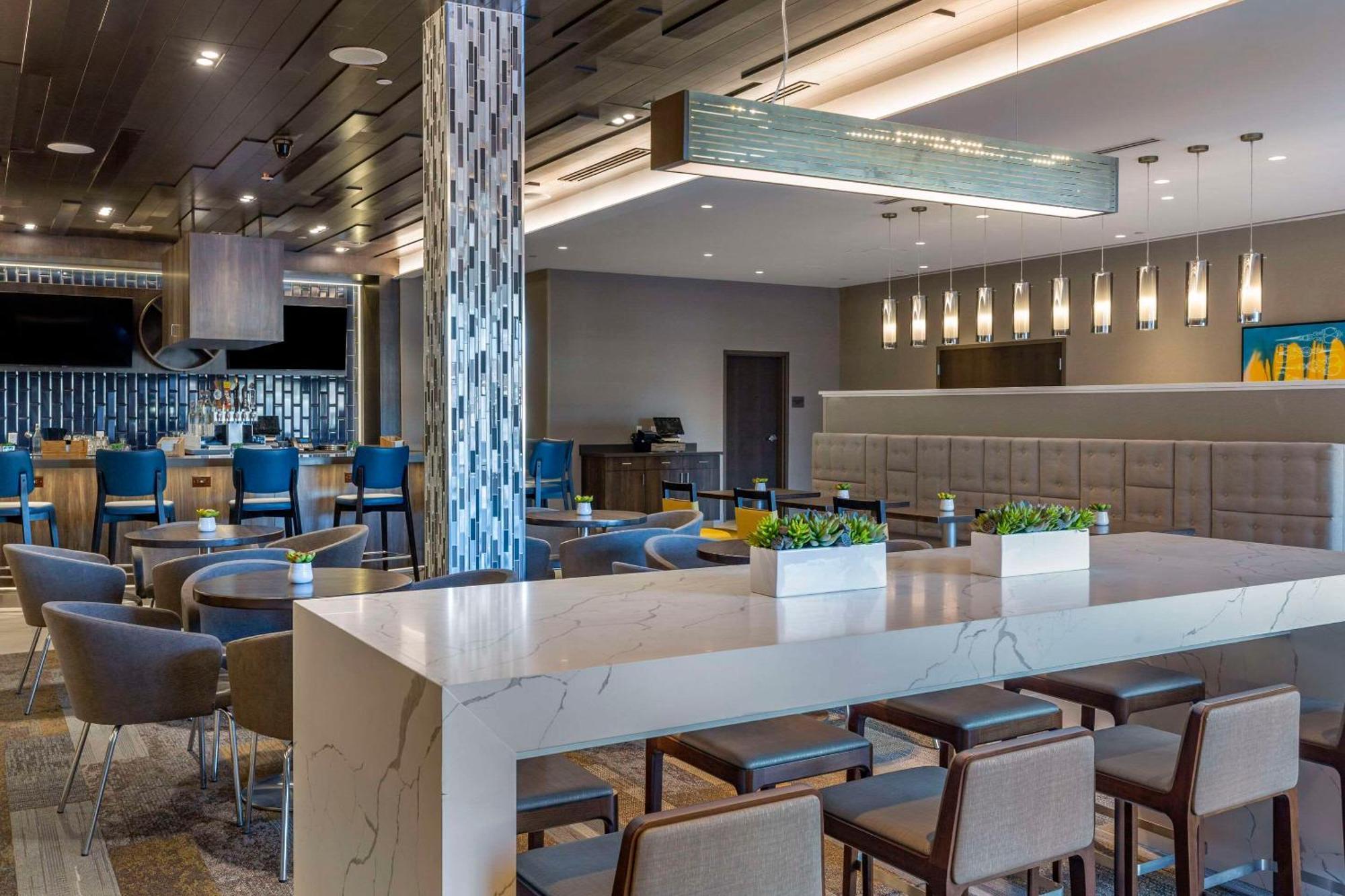 Cambria Hotel Manchester South Windsor Buitenkant foto