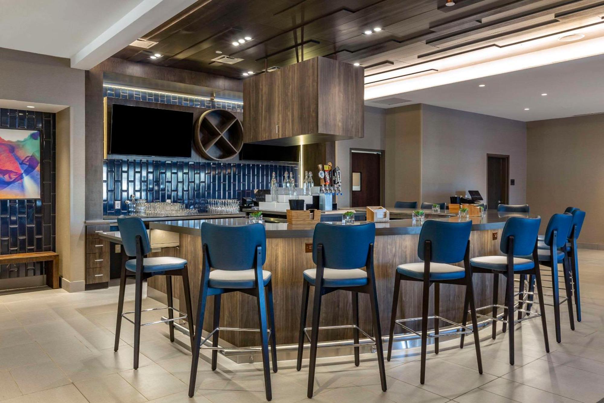 Cambria Hotel Manchester South Windsor Buitenkant foto