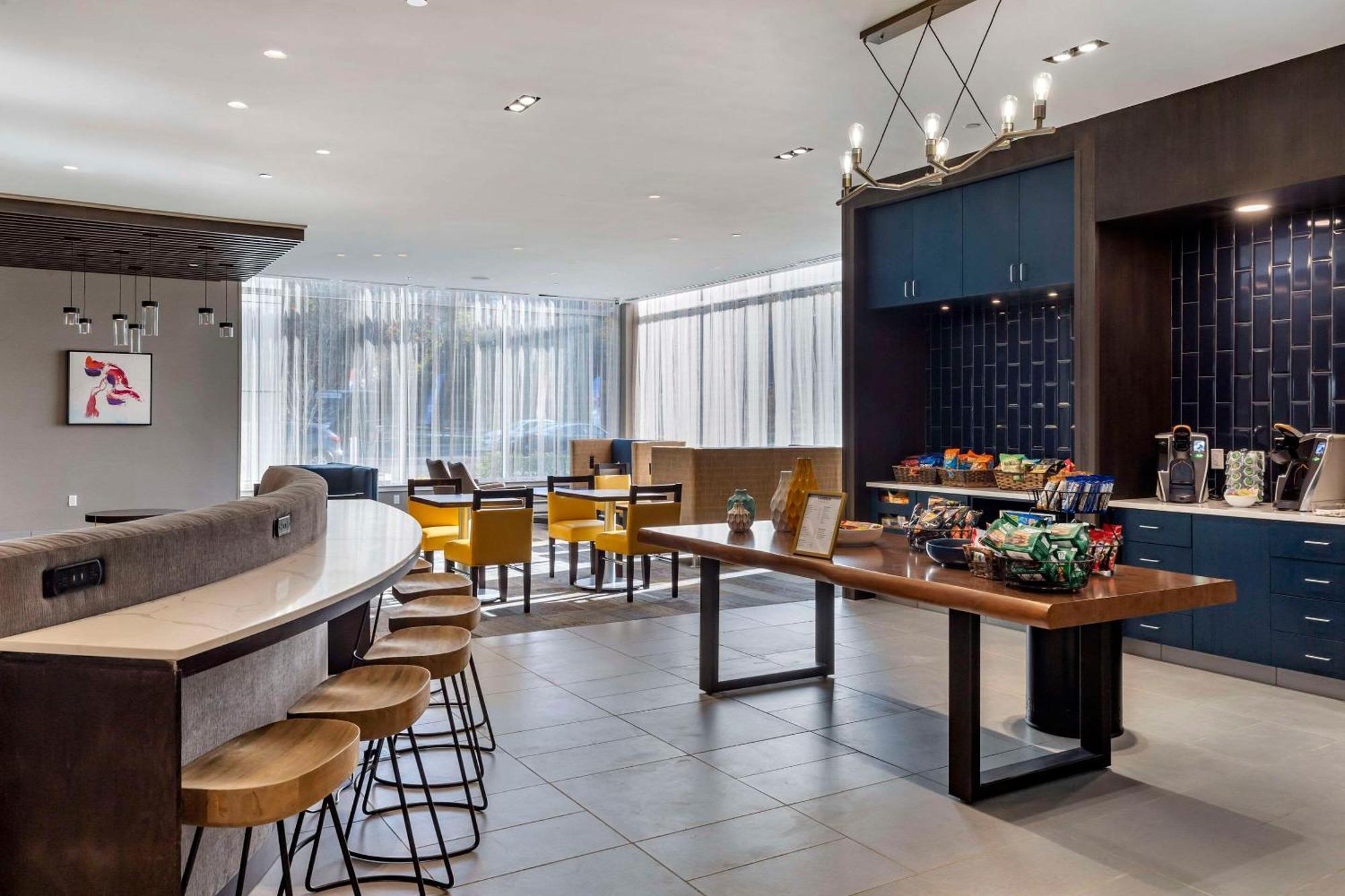 Cambria Hotel Manchester South Windsor Buitenkant foto