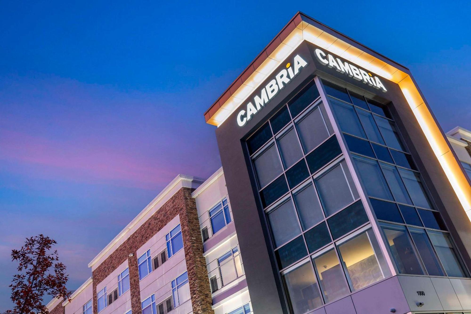 Cambria Hotel Manchester South Windsor Buitenkant foto