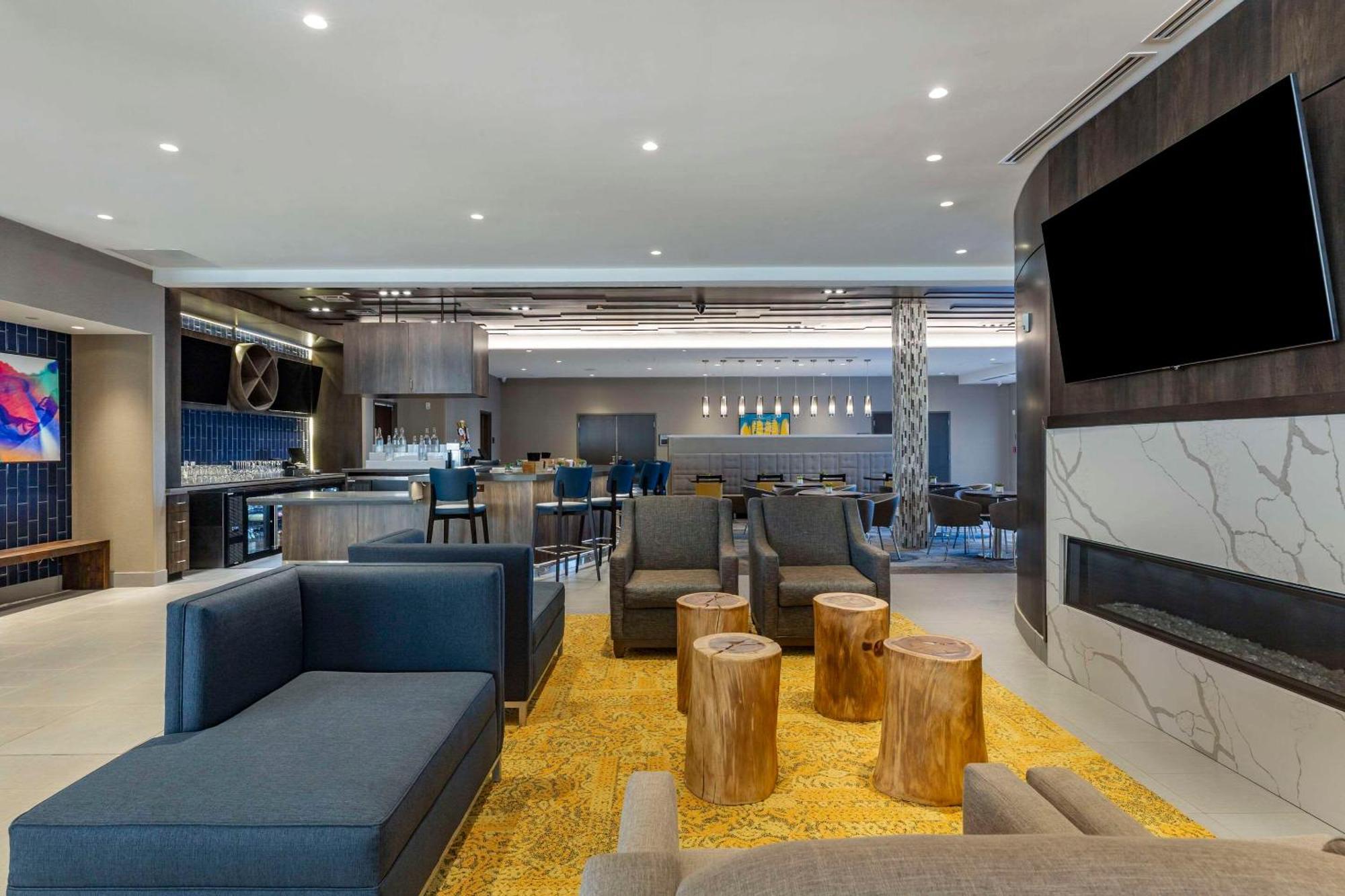 Cambria Hotel Manchester South Windsor Buitenkant foto